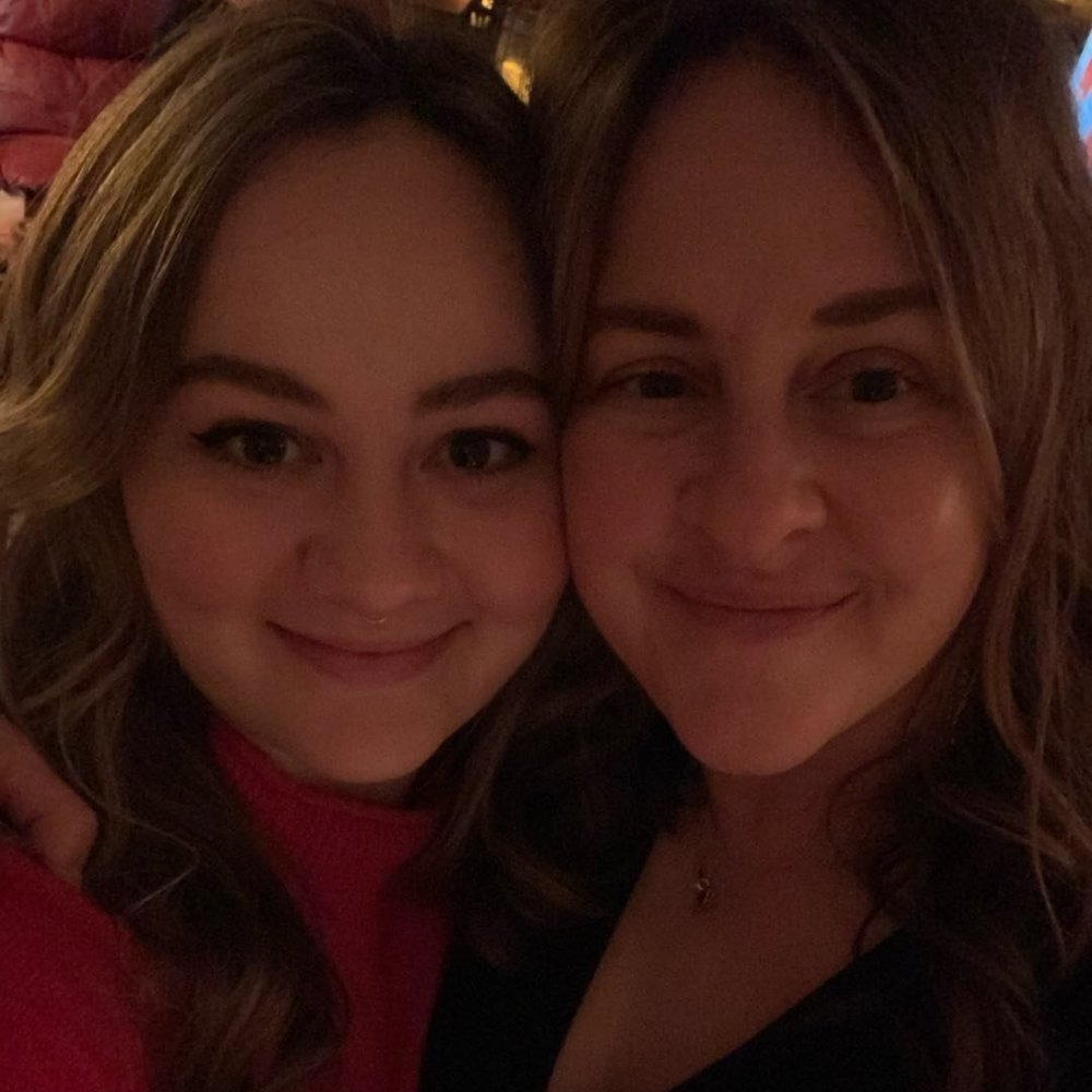 Meet your Posher, Holly